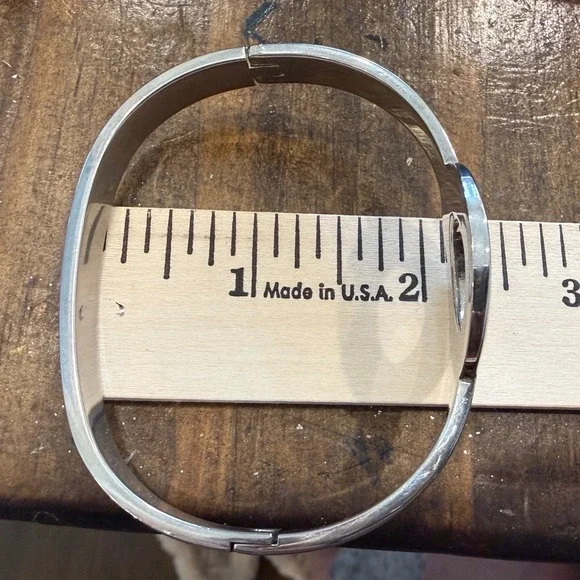 Modernist Circle Bangle Bracelet Silver Tone Minimalist Geometric Hinged - Picture 5 of 5